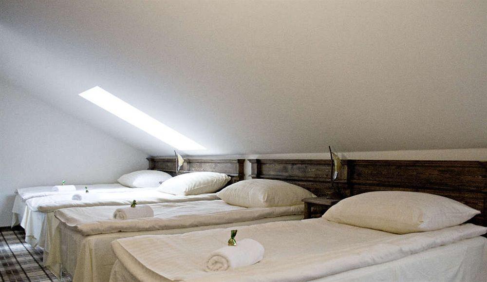 Five Stars Bed&Breakfast Wroclaw Bagian luar foto