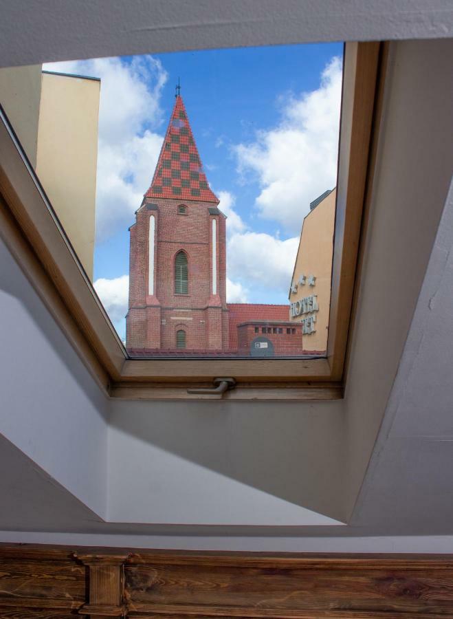 Five Stars Bed&Breakfast Wroclaw Bagian luar foto